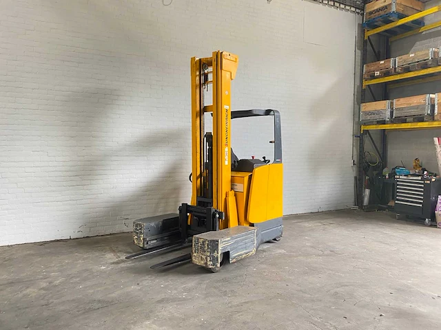 Jungheinrich - 2000 - etv q25 - reach truck - afbeelding 1 van  13