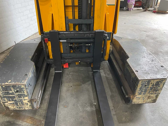 Jungheinrich - 2000 - etv q25 - reach truck - afbeelding 10 van  13
