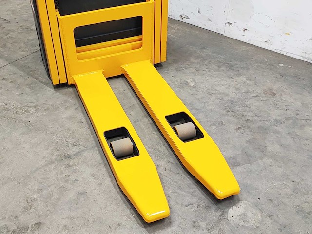 Jungheinrich - 2001 - ejc 10 - stapelaar - afbeelding 7 van  9