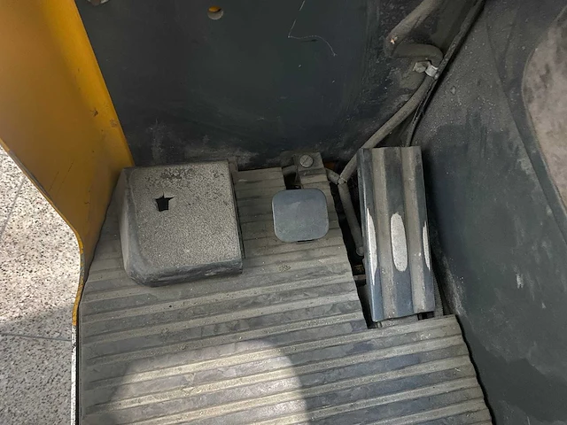 Jungheinrich - 2003 - etvq20 - reach truck - afbeelding 13 van  13
