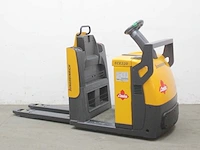 Jungheinrich - 2004 - ece 220 - orderpicker - afbeelding 1 van  8