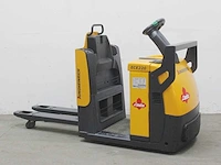 Jungheinrich - 2004 - ece 220 - orderpicker - afbeelding 2 van  8