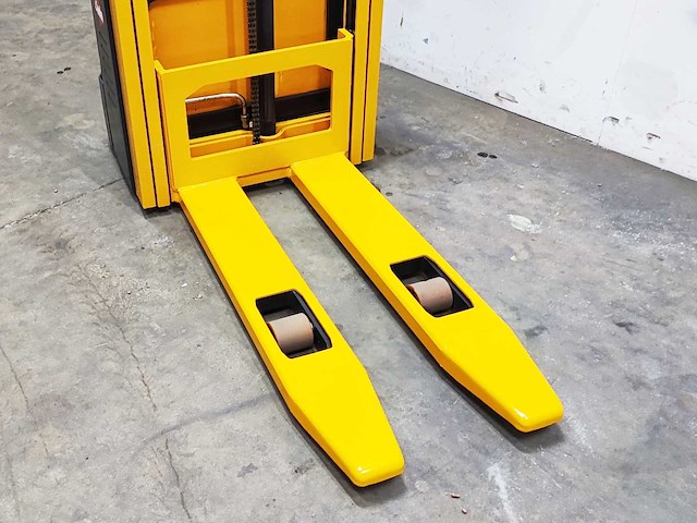 Jungheinrich - 2007 - ejc 110 - stapelaar - afbeelding 7 van  8