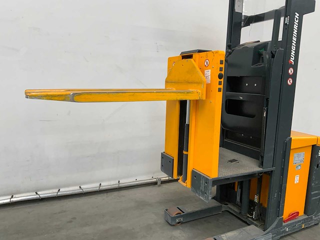 Jungheinrich - 2008 - eks110 - orderpicker met accu van 2024 - afbeelding 11 van  19