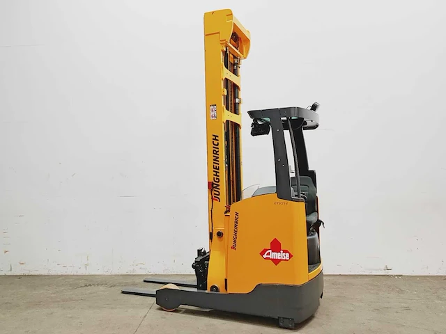 Jungheinrich - 2015 - etv 214 - reach truck - afbeelding 1 van  13
