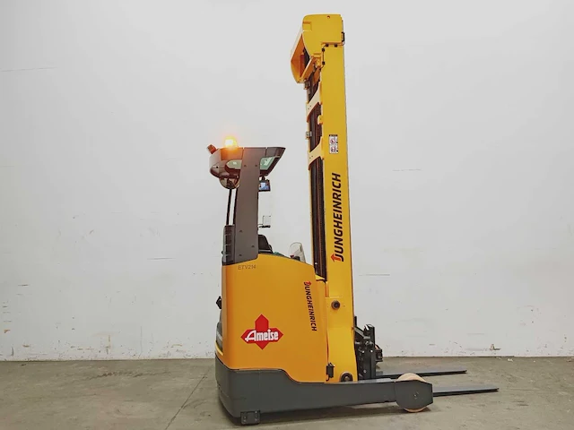 Jungheinrich - 2015 - etv 214 - reach truck - afbeelding 11 van  13