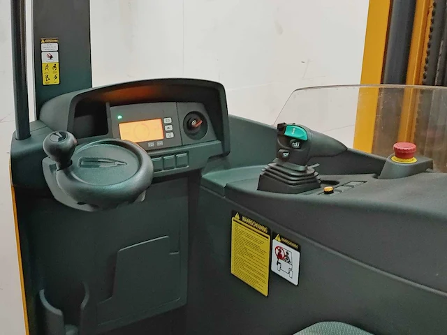 Jungheinrich - 2015 - etv 214 - reach truck - afbeelding 12 van  13