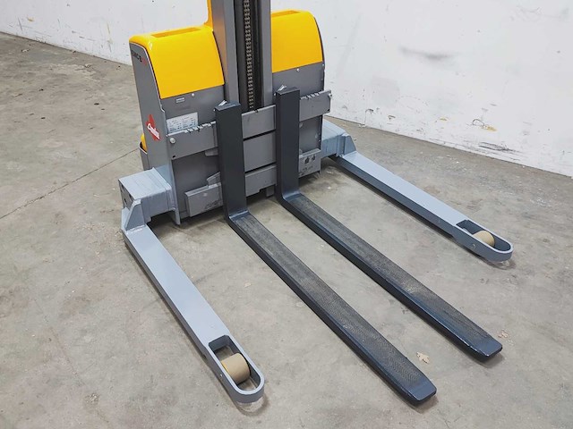 Jungheinrich - 2017 - emc b10 - stapelaar - afbeelding 7 van  8