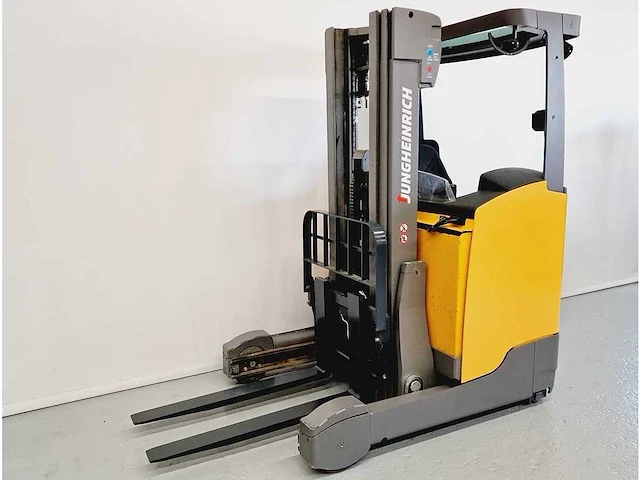 Jungheinrich - 2018 - etv 214 - reach truck - afbeelding 1 van  26