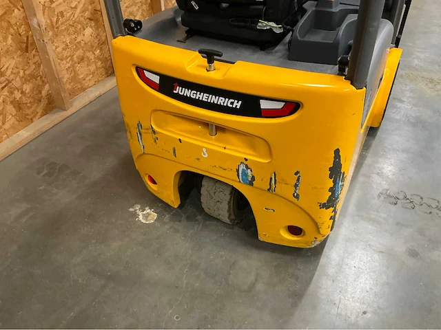 Jungheinrich - 2019 - efg 113 - reach truck - afbeelding 4 van  27