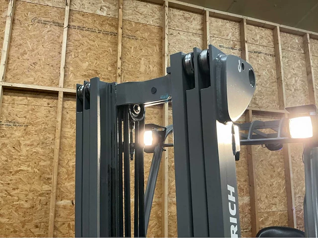 Jungheinrich - 2019 - efg 113 - reach truck - afbeelding 14 van  27