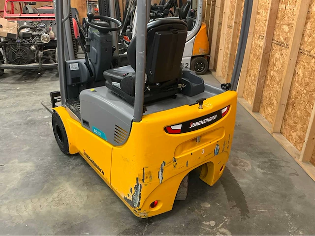 Jungheinrich - 2019 - efg 113 - reach truck - afbeelding 12 van  27