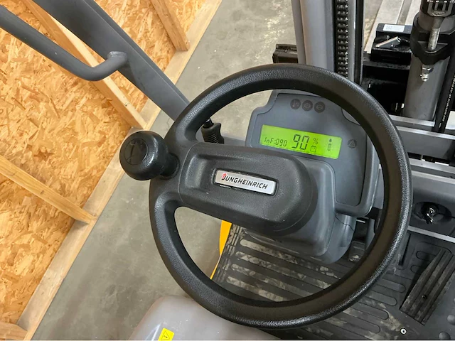 Jungheinrich - 2019 - efg 113 - reach truck - afbeelding 26 van  27