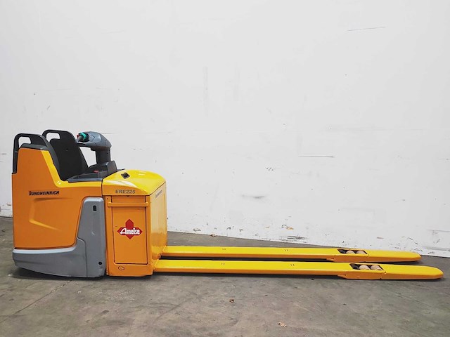 Jungheinrich - 2020 - ere 225 - elektrische palletwagen - afbeelding 5 van  10