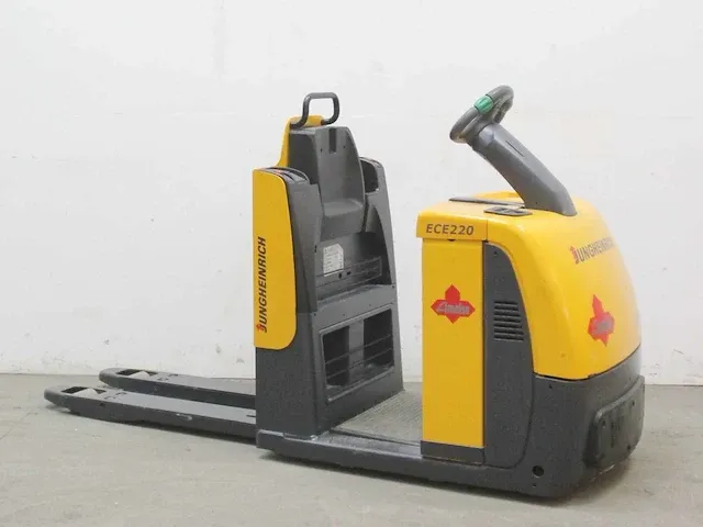 Jungheinrich - ece 220 - orderpicker - afbeelding 1 van  9