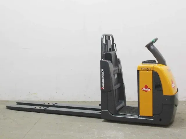 Jungheinrich - ece 225 - orderpicker - afbeelding 1 van  9