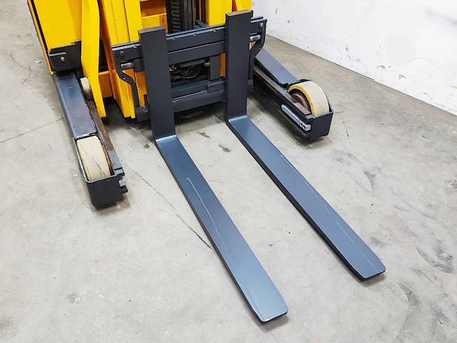Jungheinrich - etv 216 - reach truck - 2006 - afbeelding 2 van  10