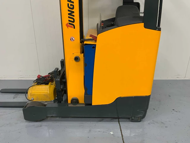 Jungheinrich - etv 216 - reach truck - afbeelding 14 van  18