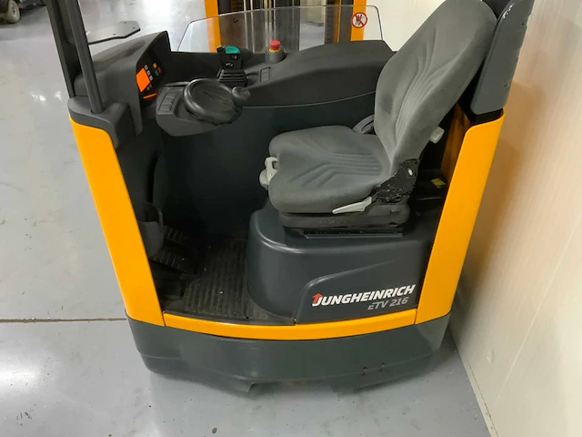 Jungheinrich - etv 216 - reach truck - afbeelding 15 van  18