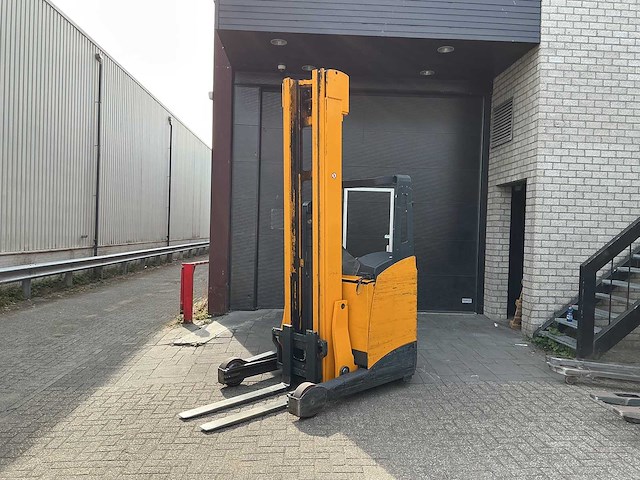 Jungheinrich - etv214 - reachheftruck - 2010 - afbeelding 1 van  7