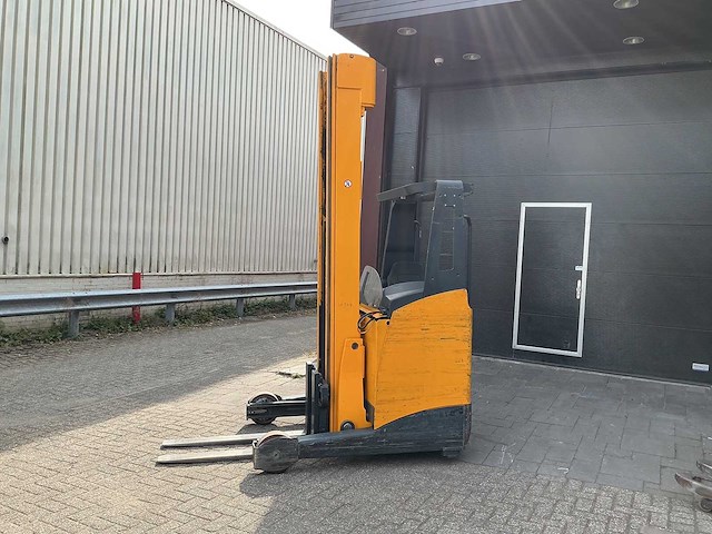 Jungheinrich - etv214 - reachheftruck - 2010 - afbeelding 2 van  7