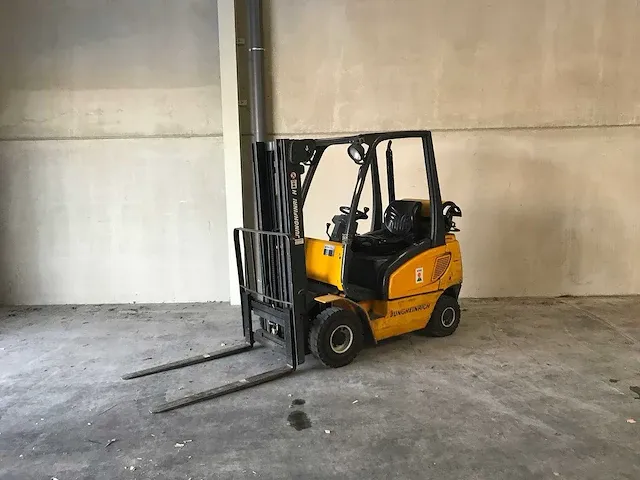 Jungheinrich - forklift trucks - afbeelding 1 van  12