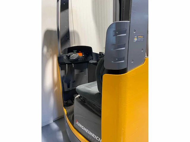 Jungheinrich - reach truck, triplex, side-shift, 2016 - afbeelding 24 van  30