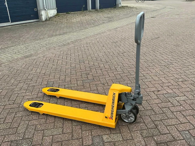 Jungheinrich 2 ton hand hydraulische palletwagen - afbeelding 9 van  9