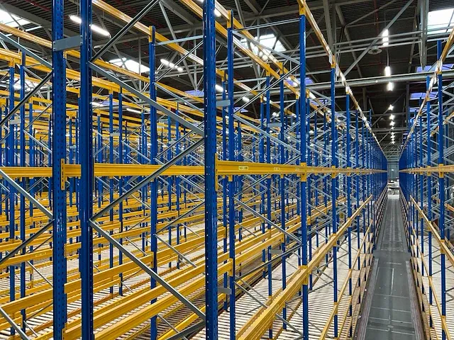 Jungheinrich e palletstelling (50-secties) - afbeelding 23 van  25