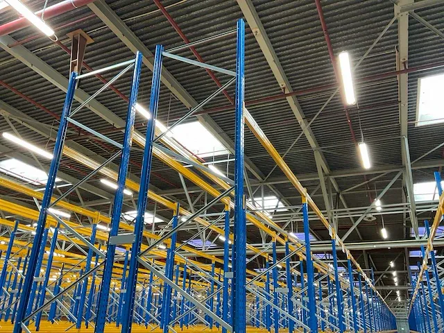 Jungheinrich e palletstelling (50-secties) - afbeelding 24 van  25