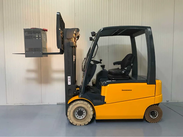Jungheinrich efg 425 - 4.7m triplex, free-lift, side-shift - vorkheftruck - afbeelding 11 van  23