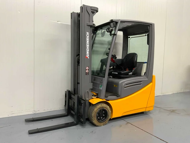Jungheinrich efg218k - 4.8m triplex, free-lift, side-shift - vorkheftruck - afbeelding 1 van  21