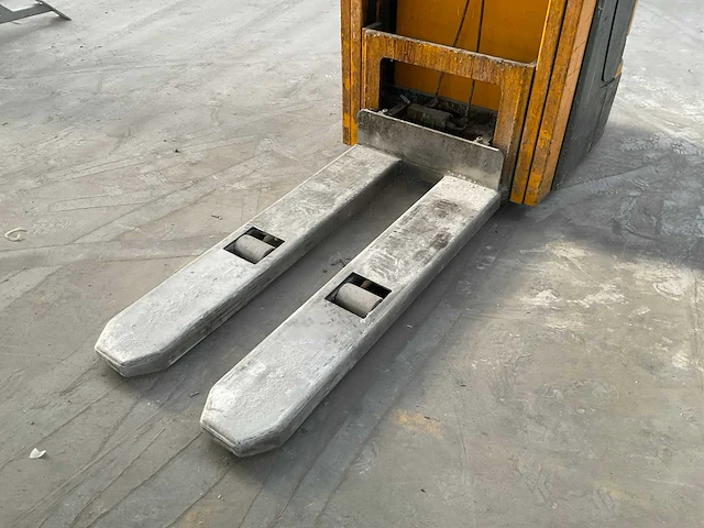 Jungheinrich ejc 14 elektrische palletwagen met weegsysteem - afbeelding 15 van  17