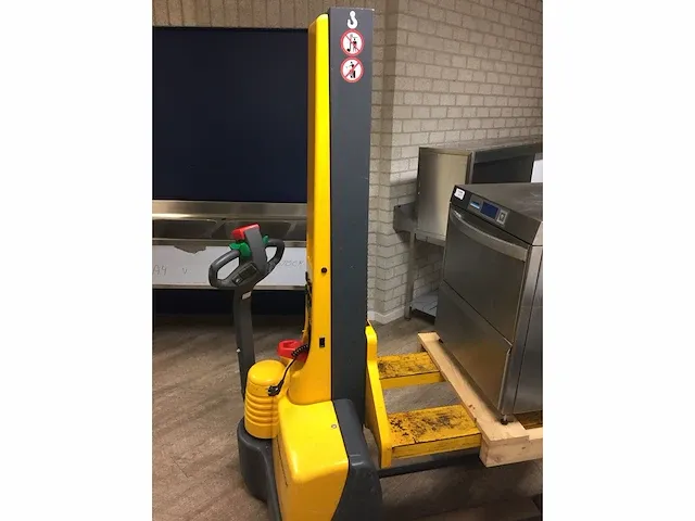 Jungheinrich emc110 stapelaar - afbeelding 7 van  11