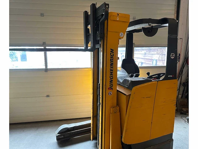 Jungheinrich etv 116 reach truck - afbeelding 1 van  10