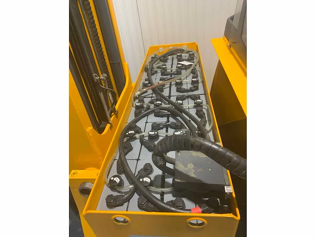 Jungheinrich etv 214 reach truck, camera, accu 2020 met automatisch vulsysteem - afbeelding 10 van  32