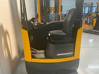 Jungheinrich etv 214 reach truck, camera, accu 2020 met automatisch vulsysteem - afbeelding 20 van  32