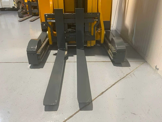 Jungheinrich etv 214 reach truck, camera, accu 2020 met automatisch vulsysteem - afbeelding 25 van  32
