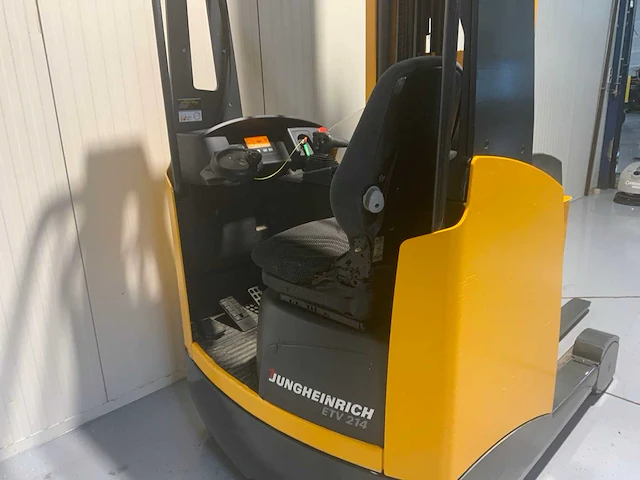 Jungheinrich etv 214 reach truck, camera, accu 2020 met automatisch vulsysteem - afbeelding 19 van  32