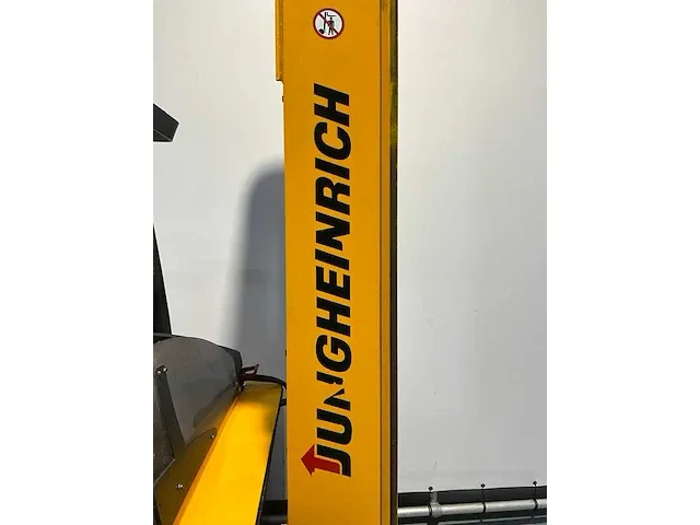 Jungheinrich etv 214 reach truck - afbeelding 3 van  19