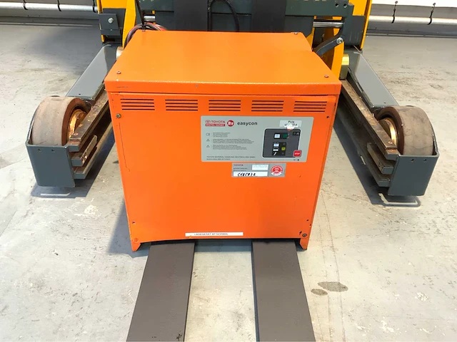 Jungheinrich etv 214 reach truck - afbeelding 14 van  21