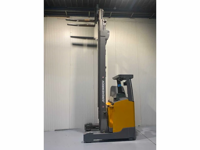 Jungheinrich etv 216 - 10.25m triplex - 4013 uren - reach truck camera op vork - afbeelding 2 van  17