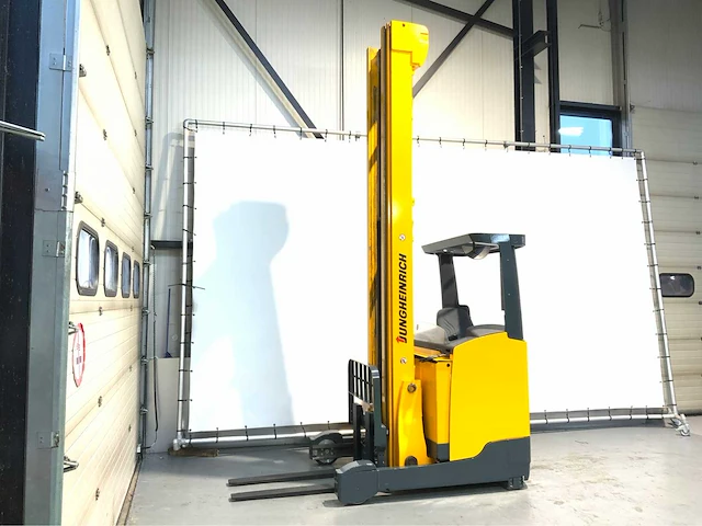 Jungheinrich etv 216 - reach truck - afbeelding 1 van  17