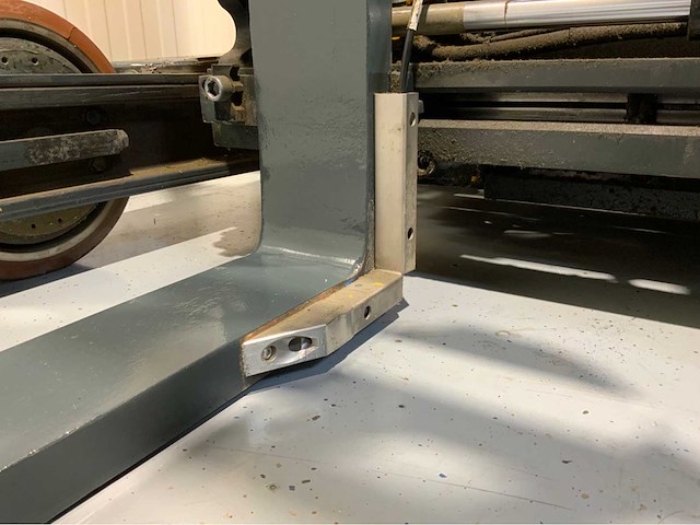 Jungheinrich etv 216 reach truck - afbeelding 8 van  27