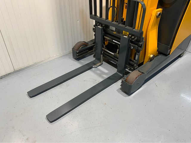 Jungheinrich etv 216 reach truck - afbeelding 7 van  27
