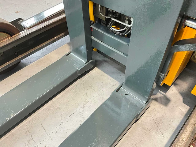 Jungheinrich etv 320 reach truck, side-shift, hydraulisch verstelbare lepels, free-lift - afbeelding 17 van  23
