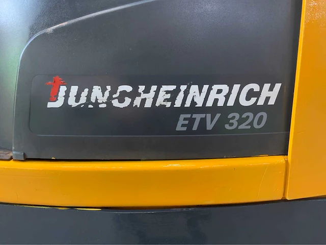 Jungheinrich etv 320 reach truck - afbeelding 6 van  23