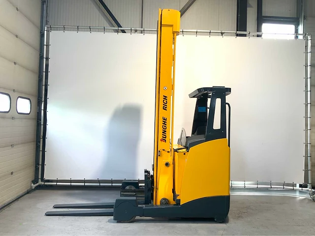 Jungheinrich etv 320 reach truck - afbeelding 12 van  23