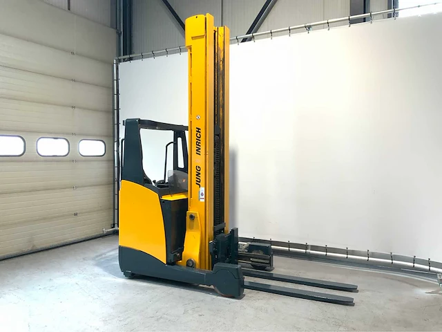 Jungheinrich etv 320 reach truck - afbeelding 23 van  26