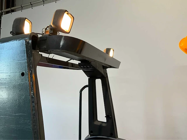 Jungheinrich etv 320 reach truck - afbeelding 9 van  24